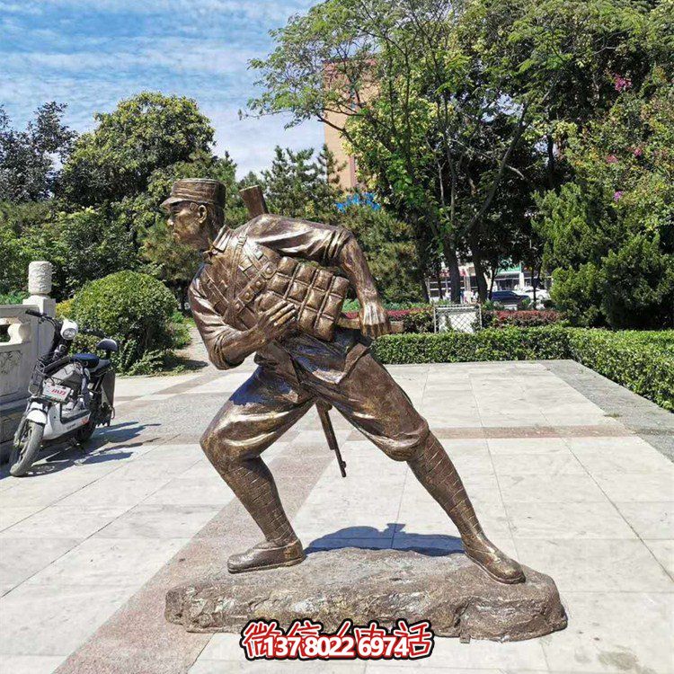 沖鋒，仿銅戰(zhàn)士雕塑——玻璃鋼的藝術(shù)之作